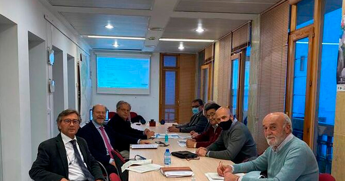 Visita del Delegado de Hacienda don Salvador Fuentes al Consejo